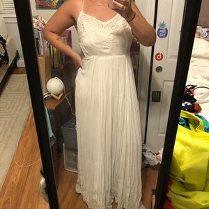 White vintage style maxi dress